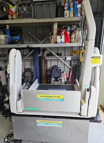 2013 Toyota Hiace Welcab Wheelchair Lift