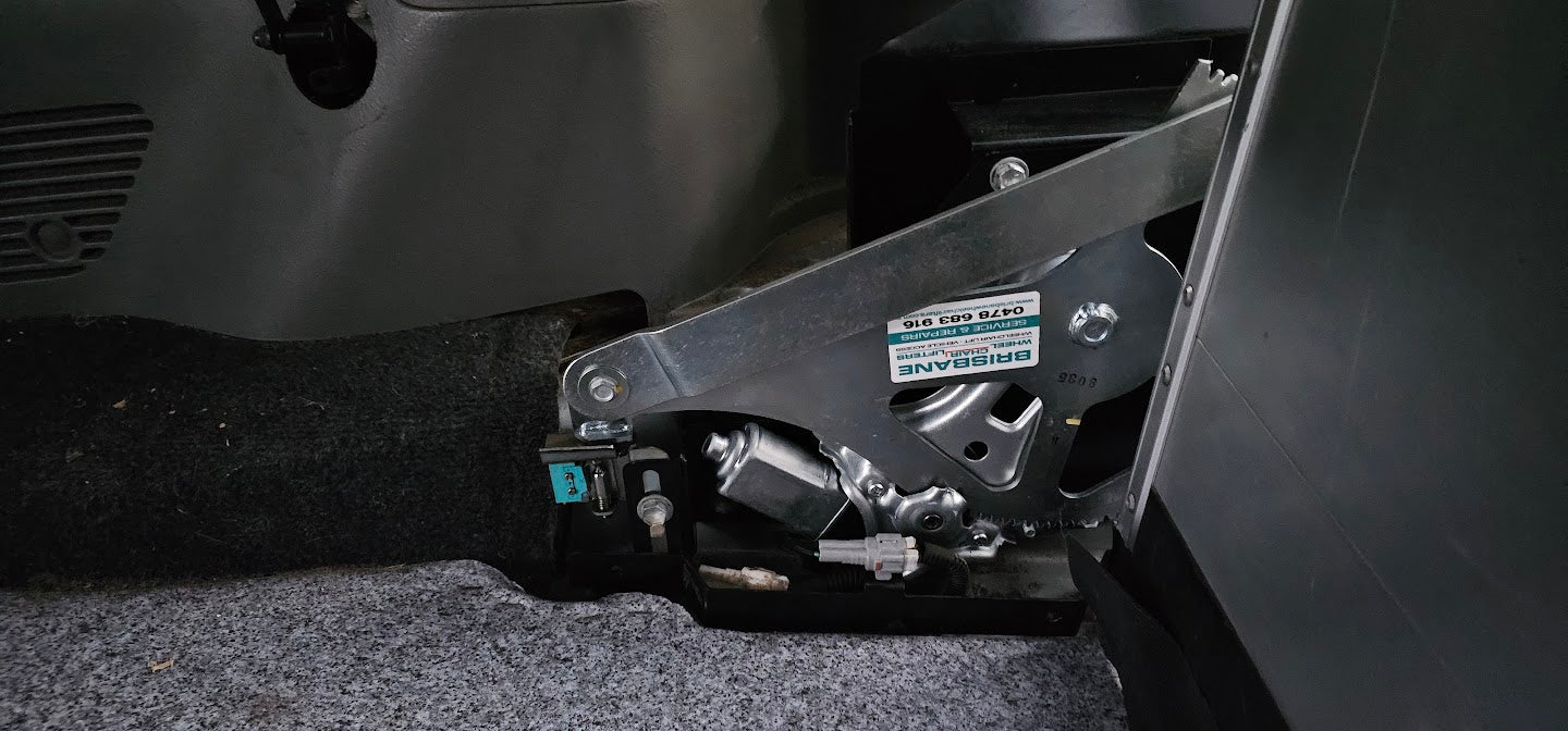 Toyota Noah Welcab Mechanisms  2002 to 2008