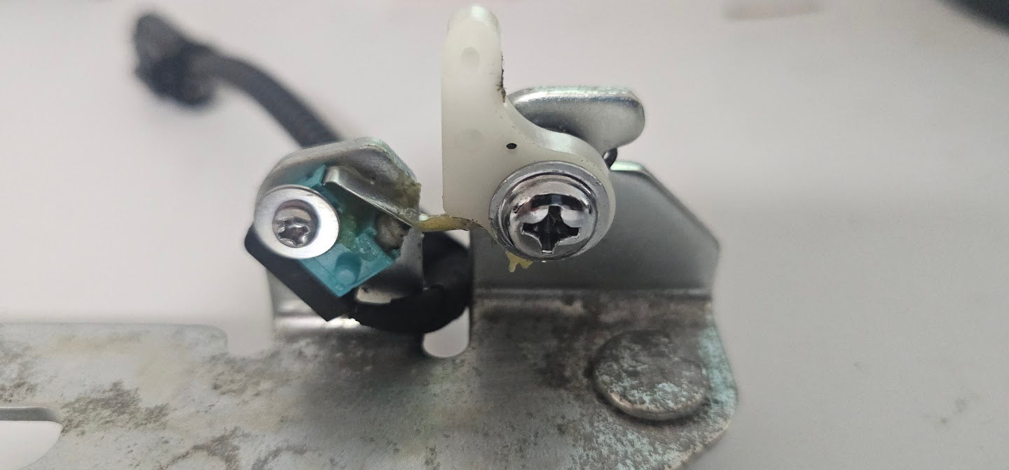 2016 to 2023 Hiace Welcab Micro Switch Assembly