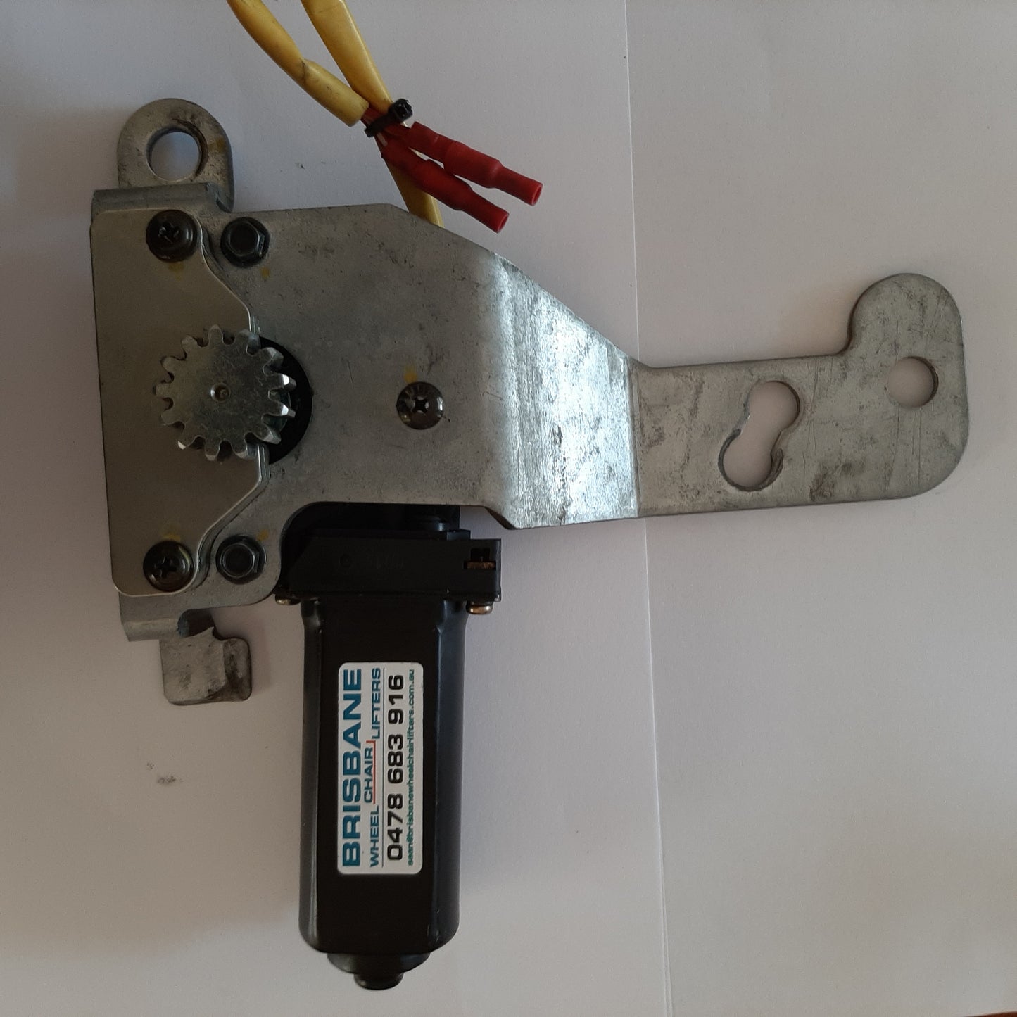 Toyota Hiace Welcab 12v Deck Motor  2005 to 2016