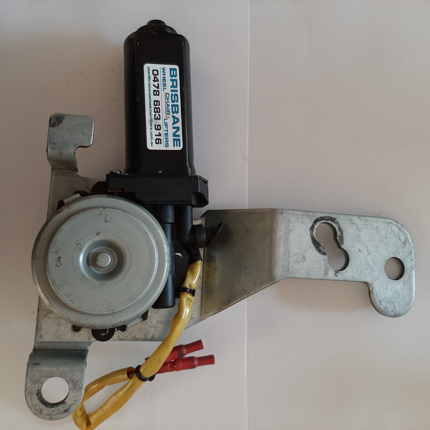 Toyota Hiace Welcab 12v Deck Motor  2005 to 2016
