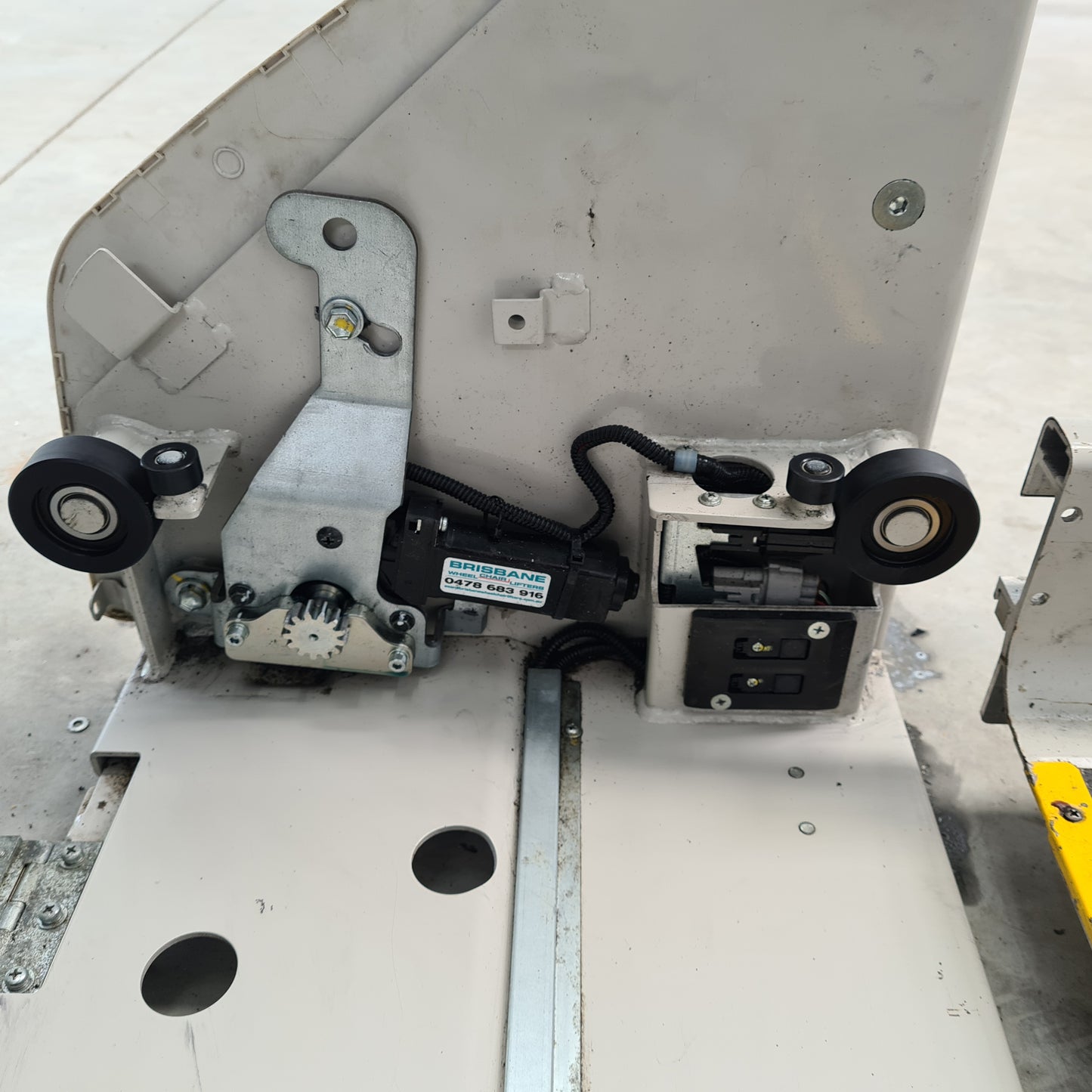 Toyota Hiace Welcab Roller Kit