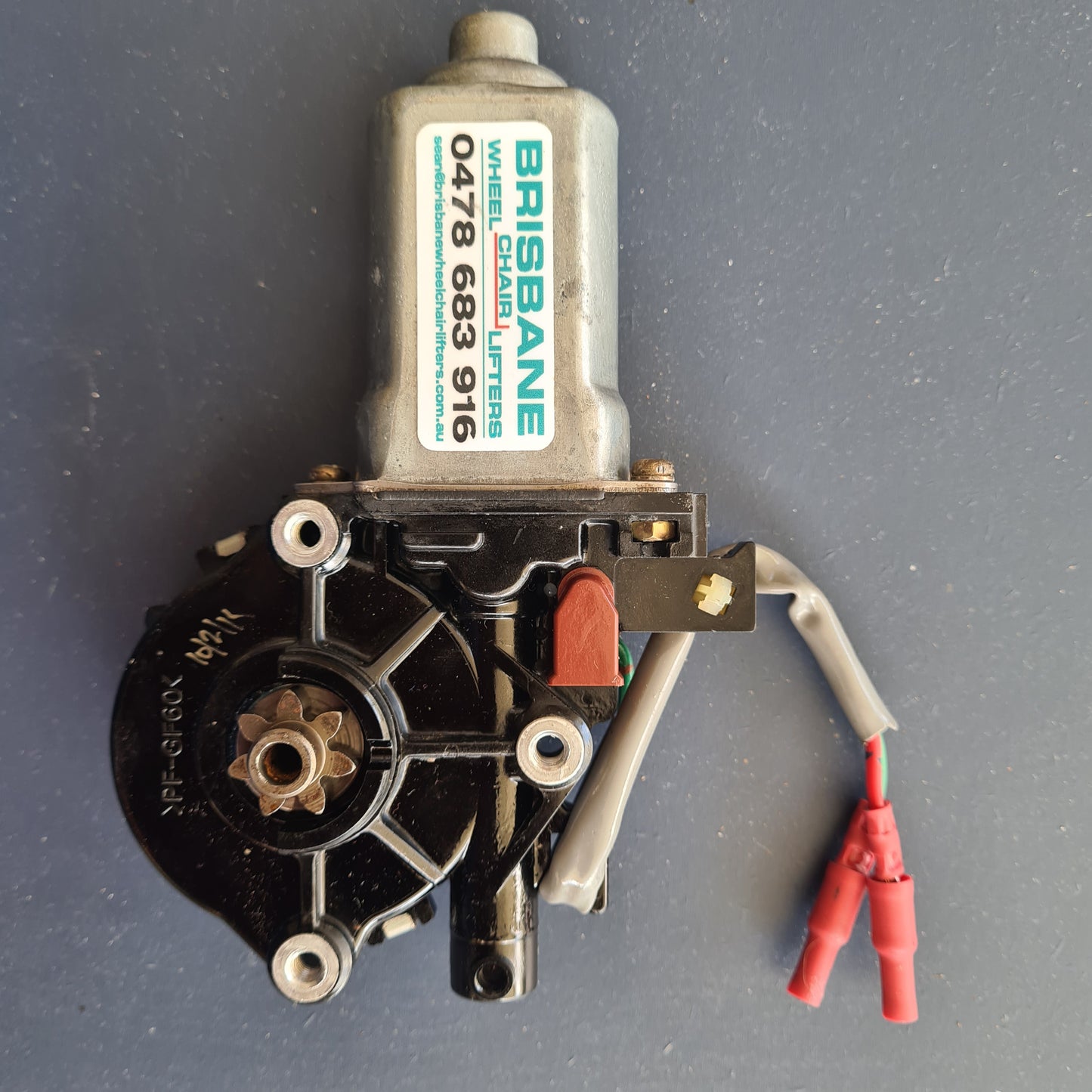 Toyota Noah Welcab Sloper Motor Set